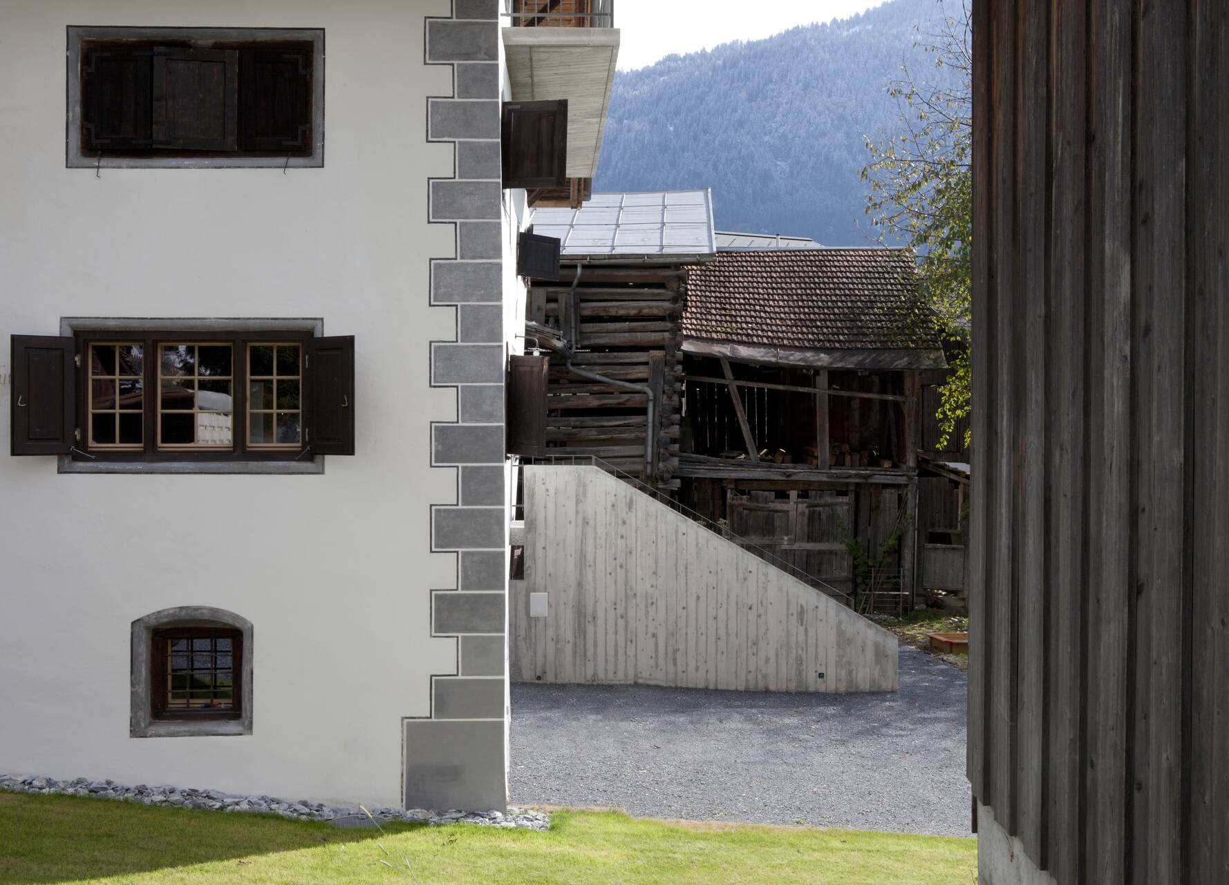 cavigelli_architektur_casa_caduff_schluein_06.jpg