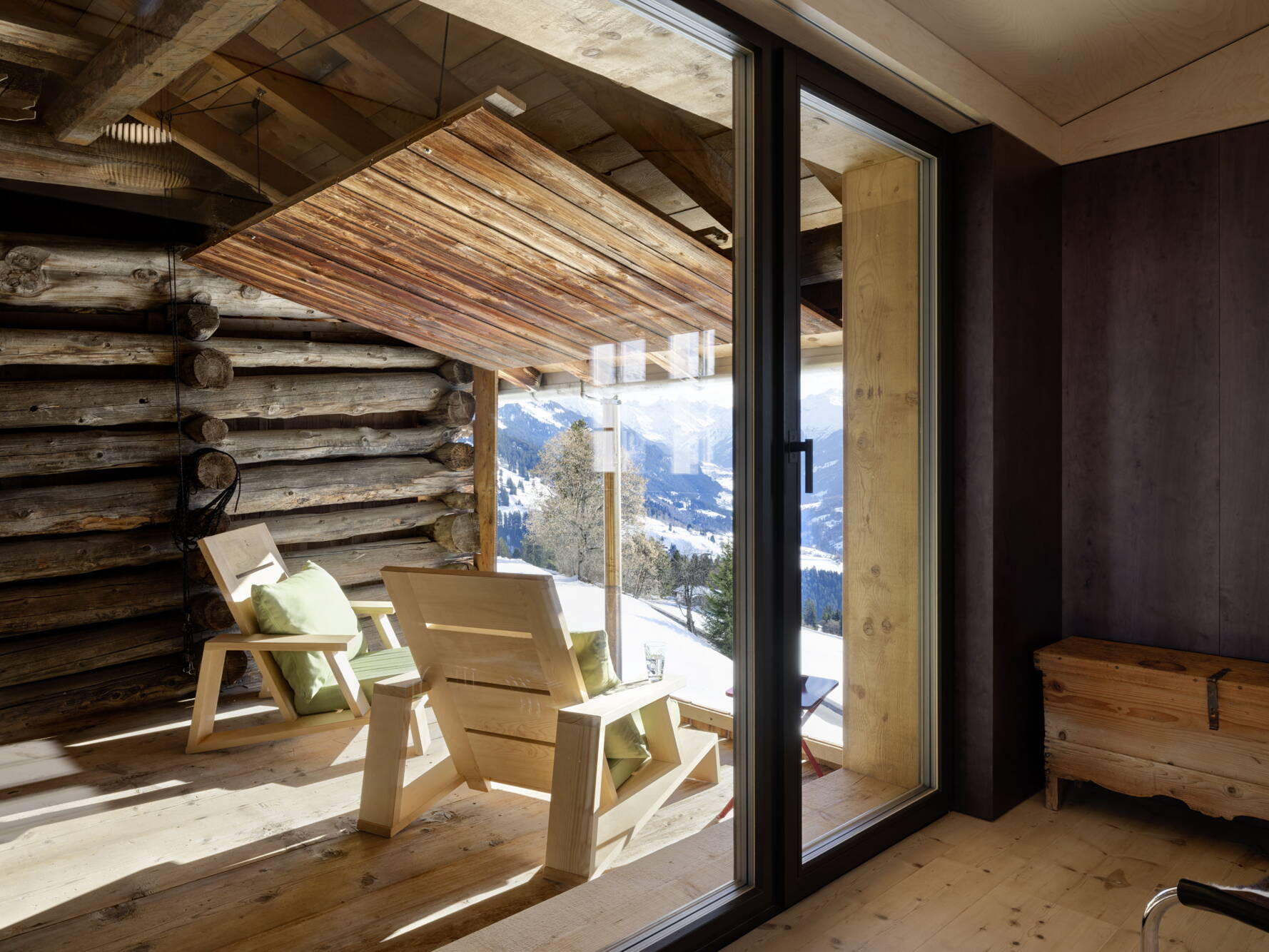 Cavigelli_Graubünden_Ferienhaus_8.jpg